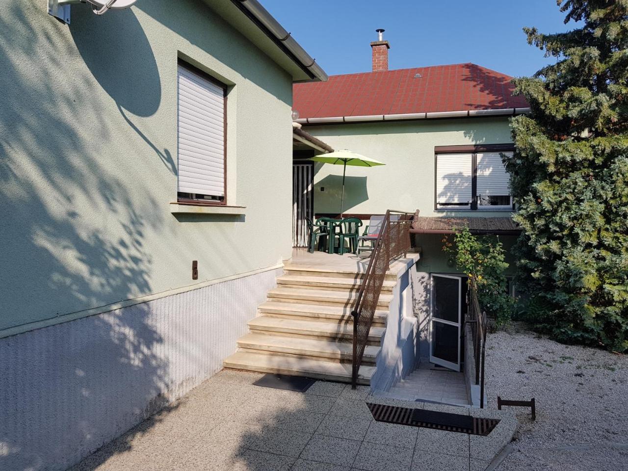 Judita Apartments Heviz Exterior photo